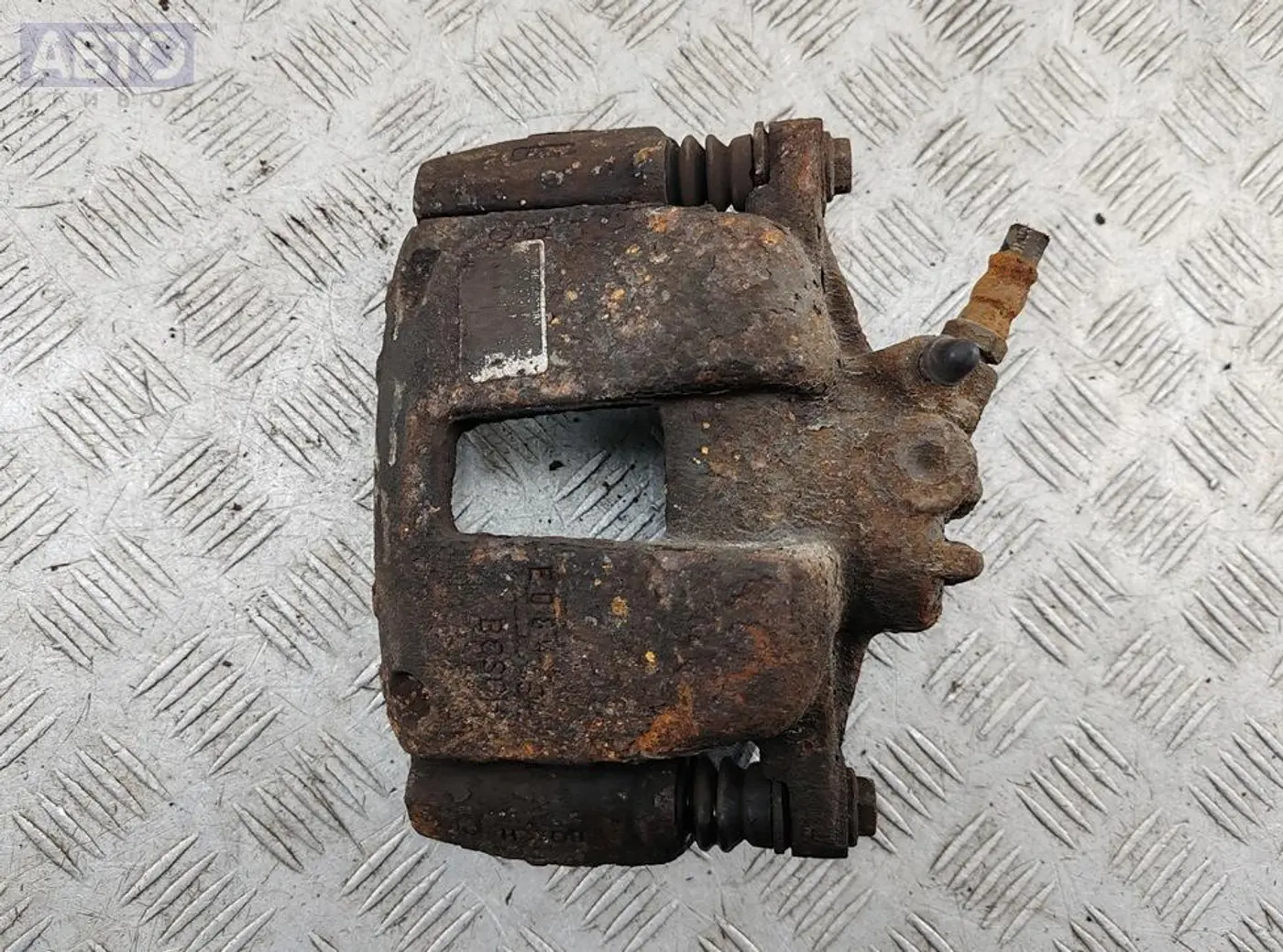 Суппорт к Peugeot 307 2003