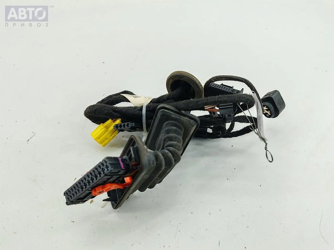 Проводка двери к Volkswagen Passat 2006