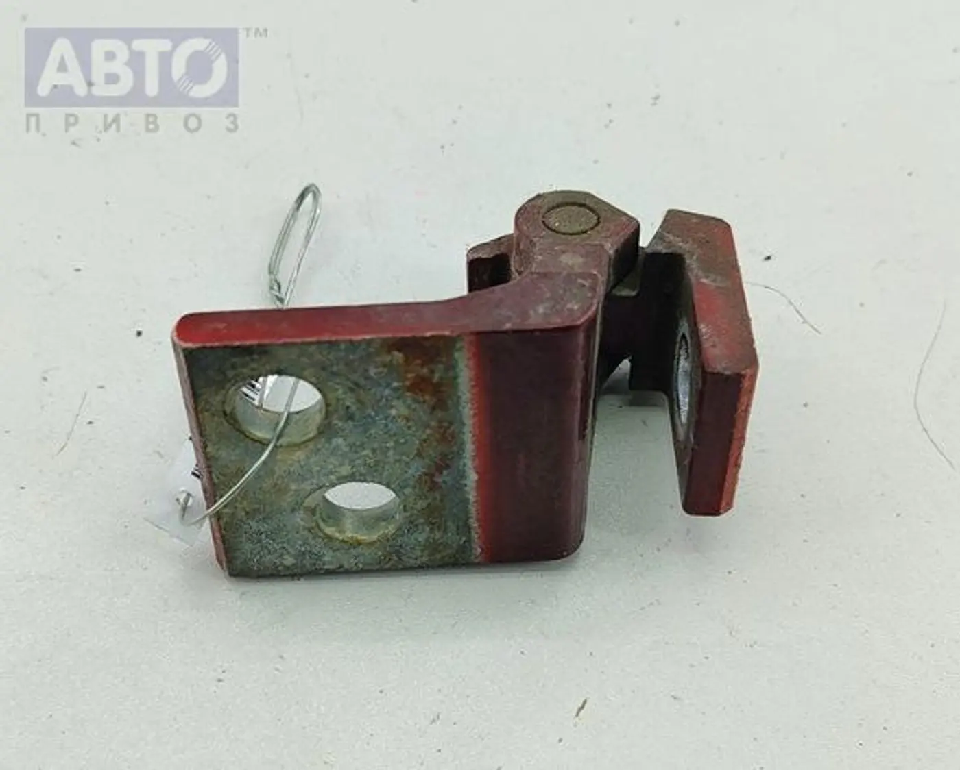 Петли к Volkswagen Golf 1993