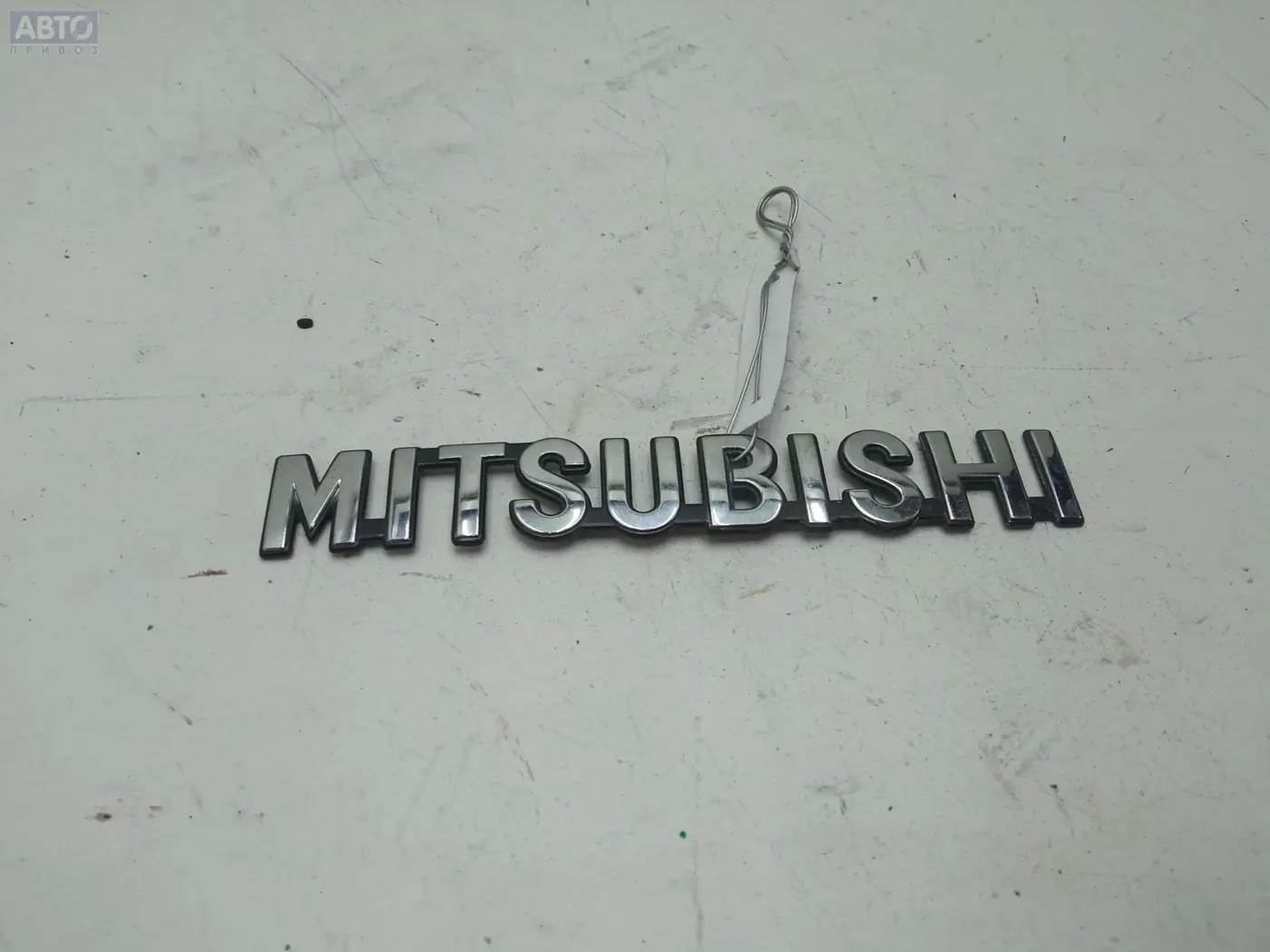 Эмблема к Mitsubishi Outlander 2010