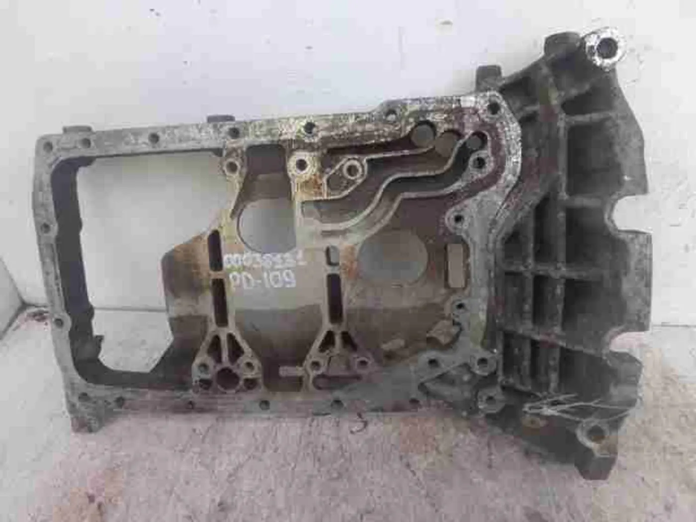Поддон к Audi A4 2003