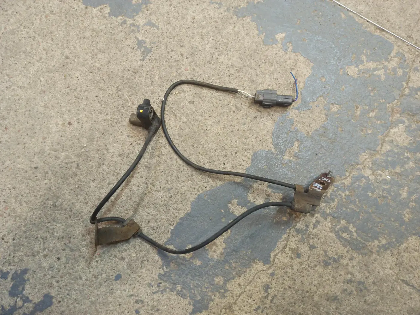 Датчик ABS к Mazda 6 2006