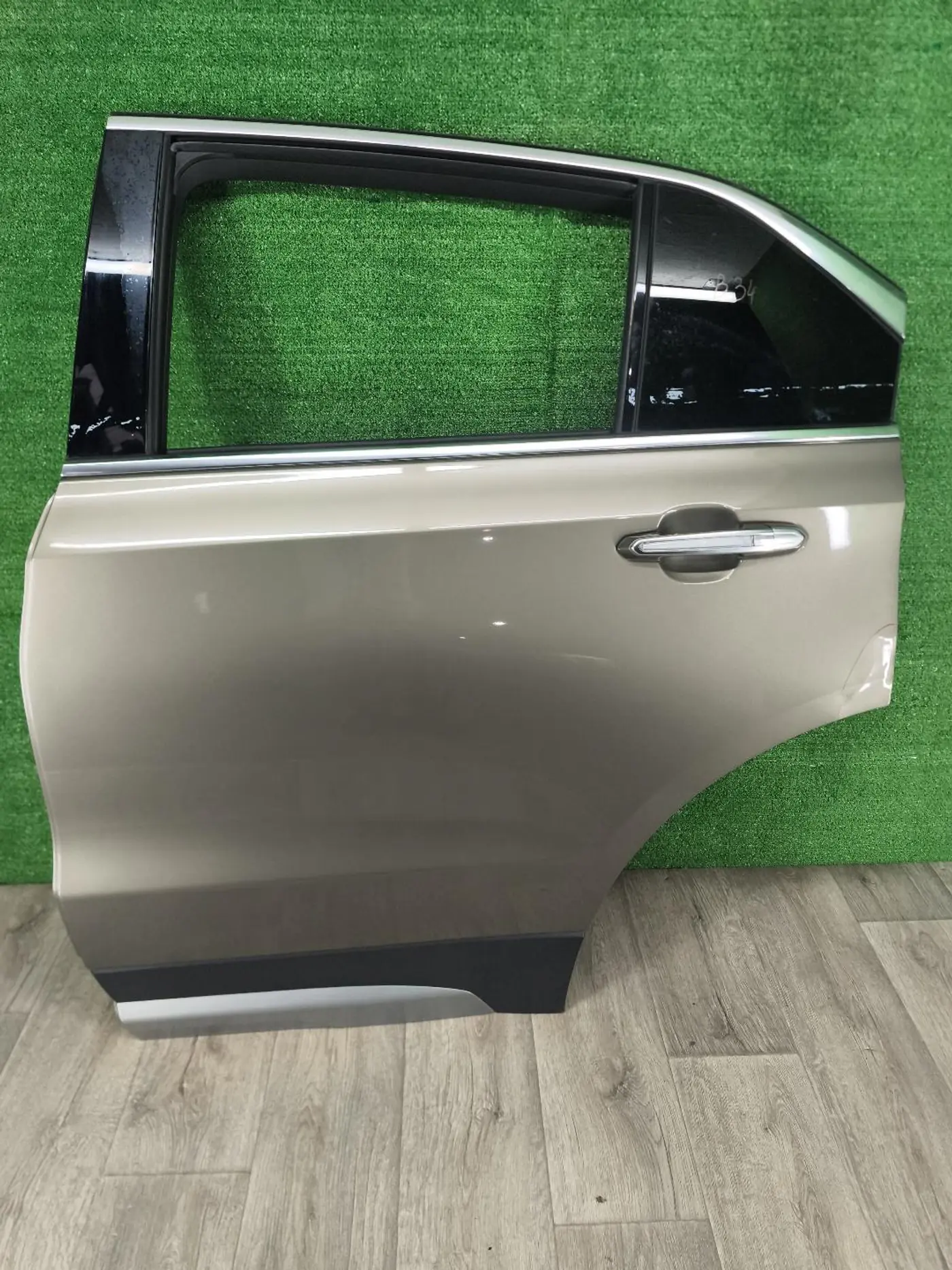 Дверь задняя левая к Cadillac XT4 2020
