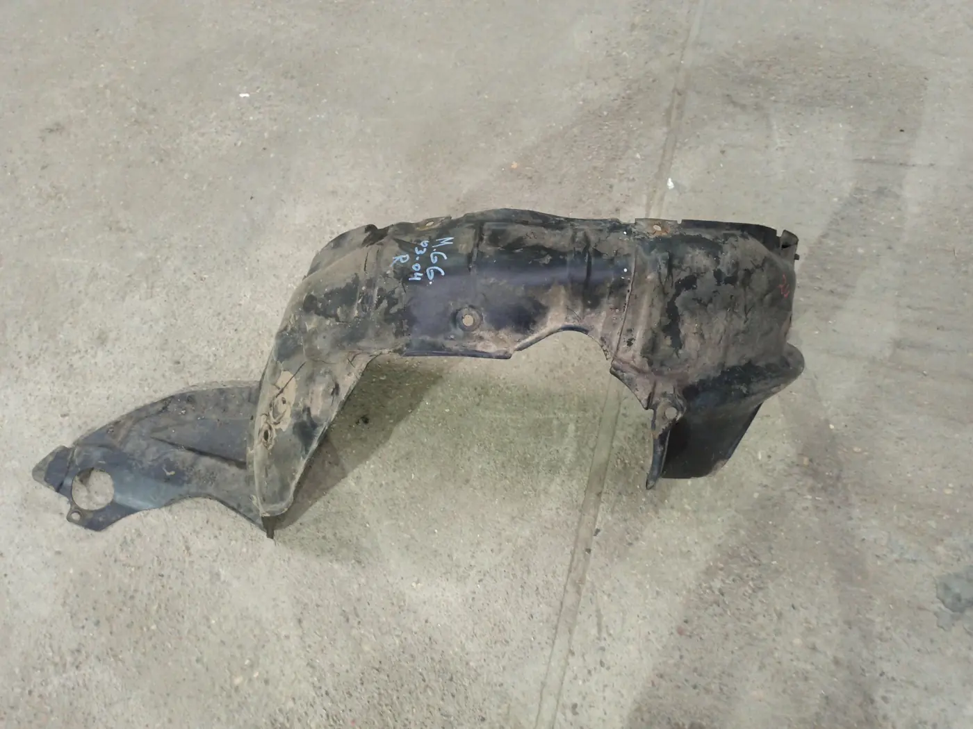 Защита арок передняя правая (подкрылок) к Mazda 6 2003