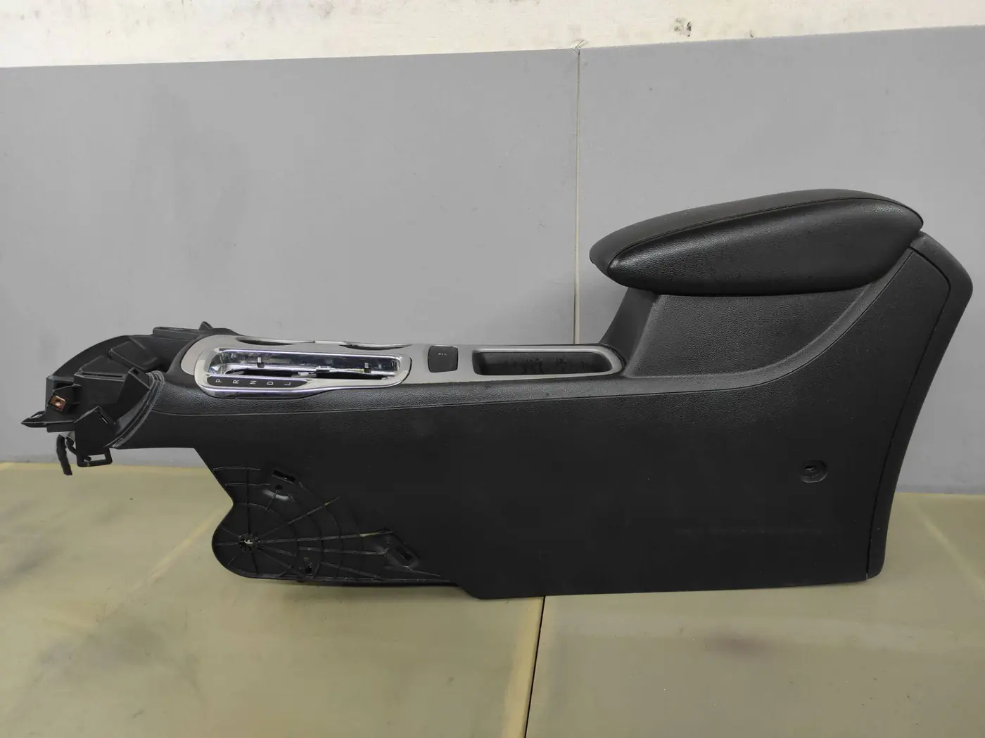 Подлокотник к Chevrolet Cruze 2017