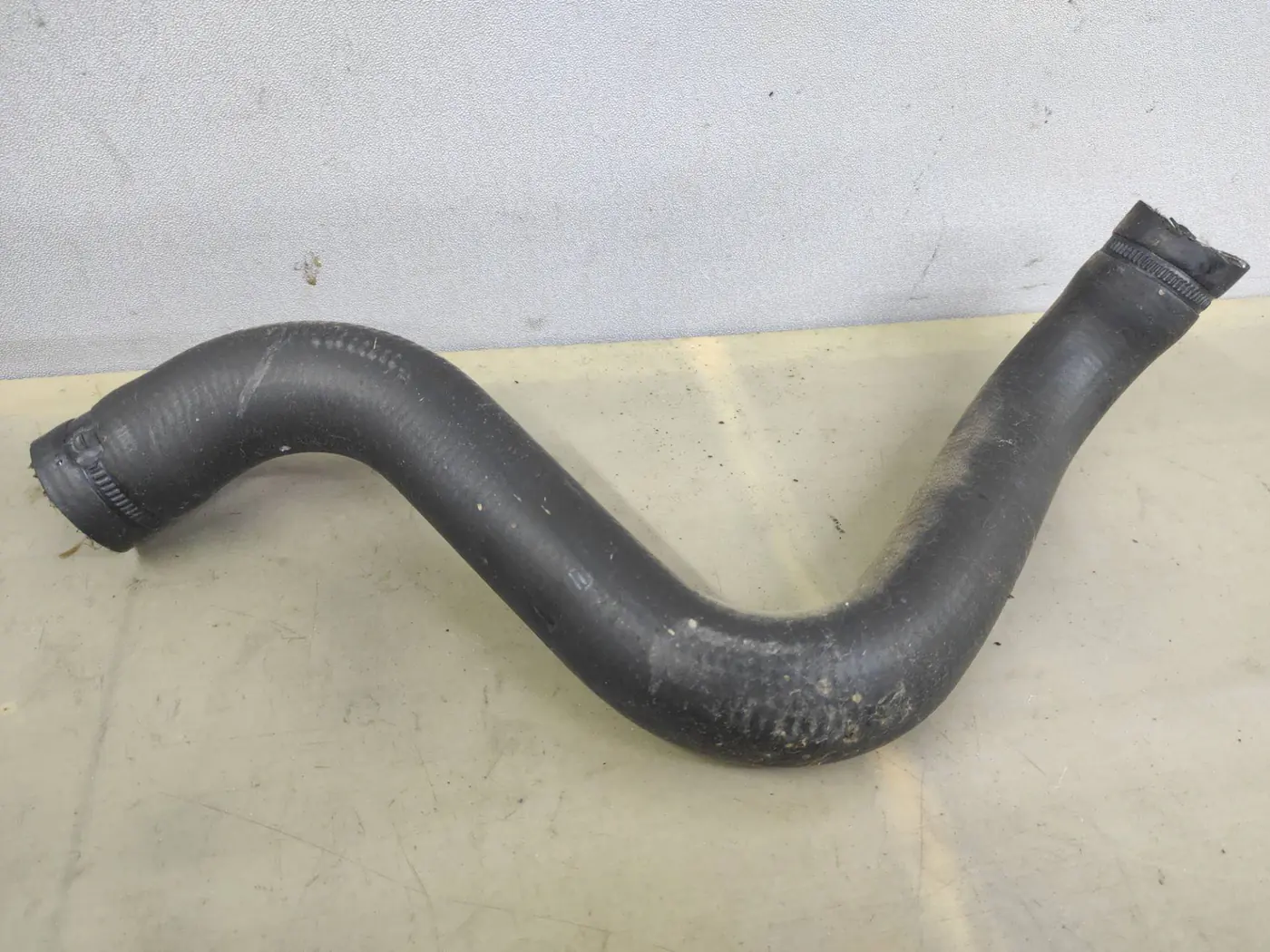 Патрубок к Mazda 626 1995