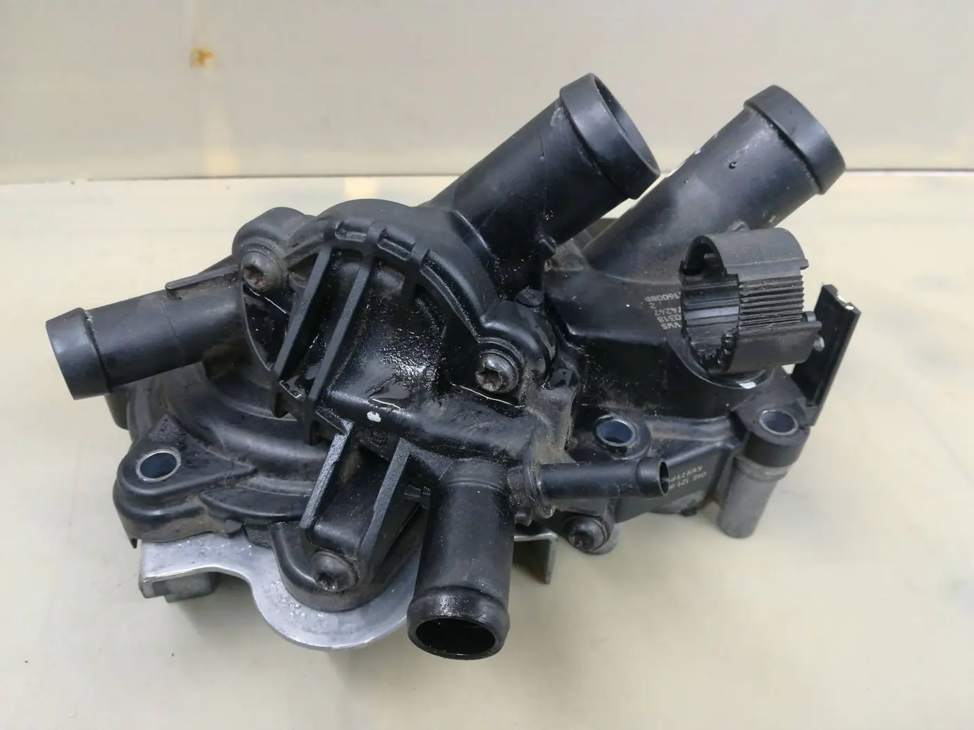 Помпа к Volkswagen Jetta 2019