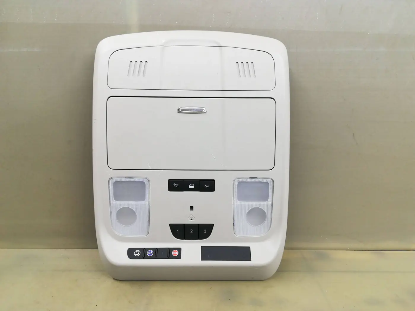 Фонарь салона (плафон) к Buick Envision 2019