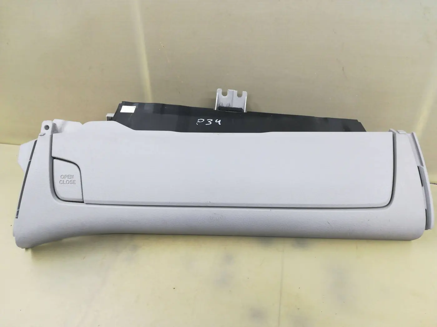 Бардачок к Toyota RAV 4 2009