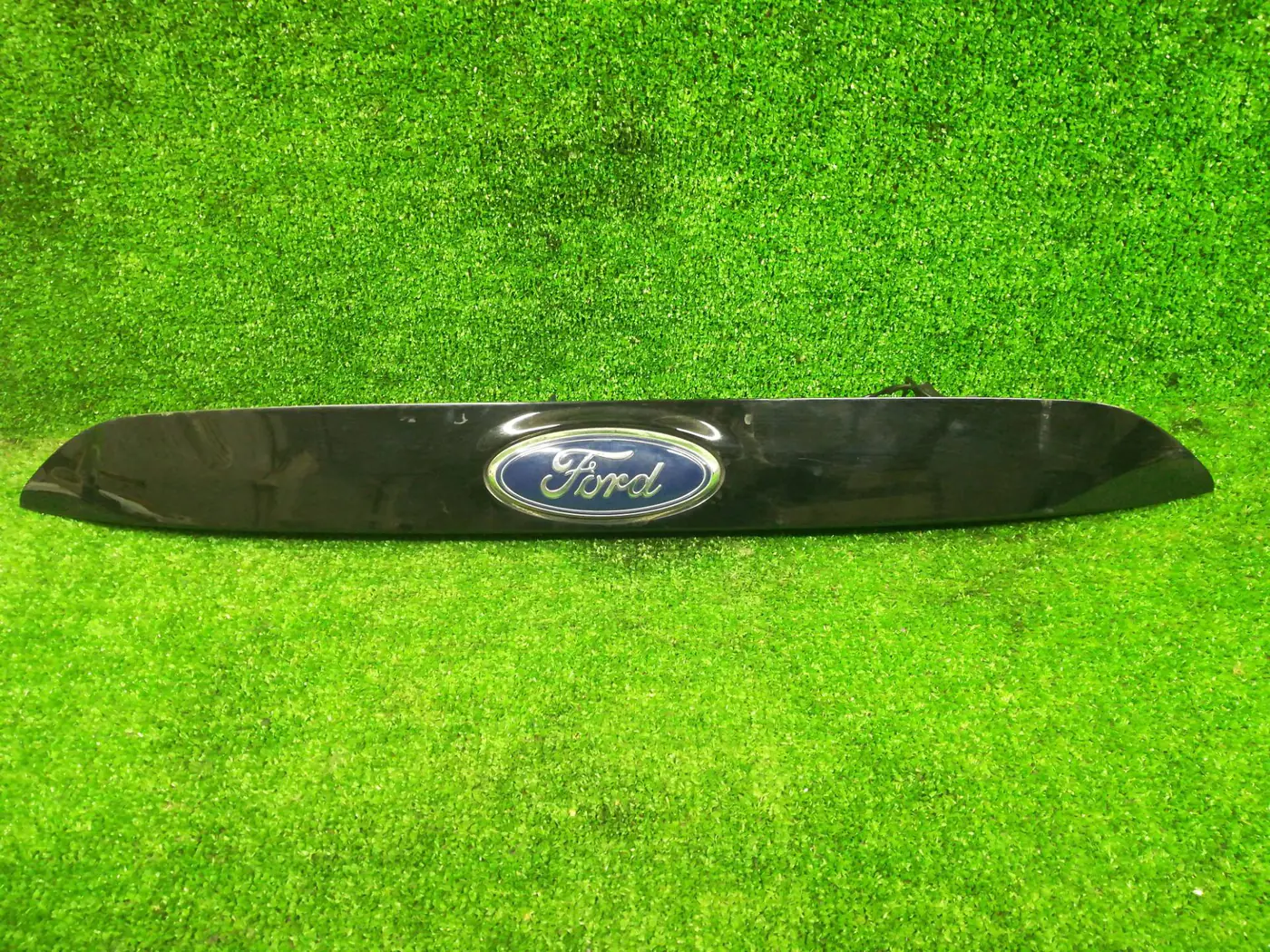 Камера заднего вида к Ford Kuga 2015