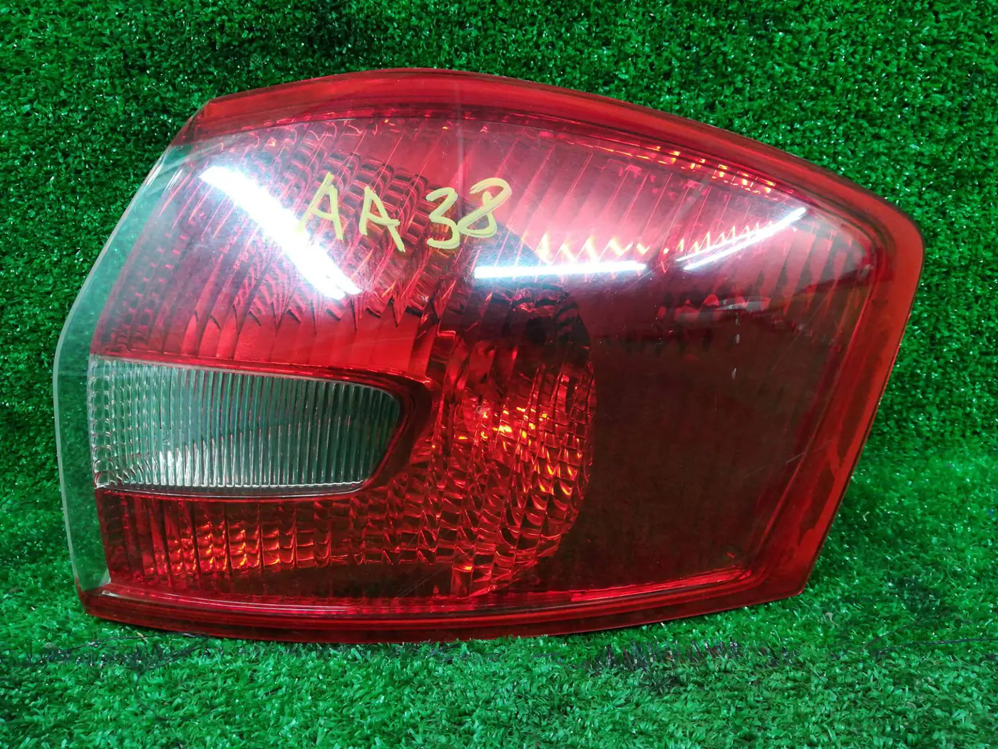 Фонарь задний правый к Ford Kuga 2012