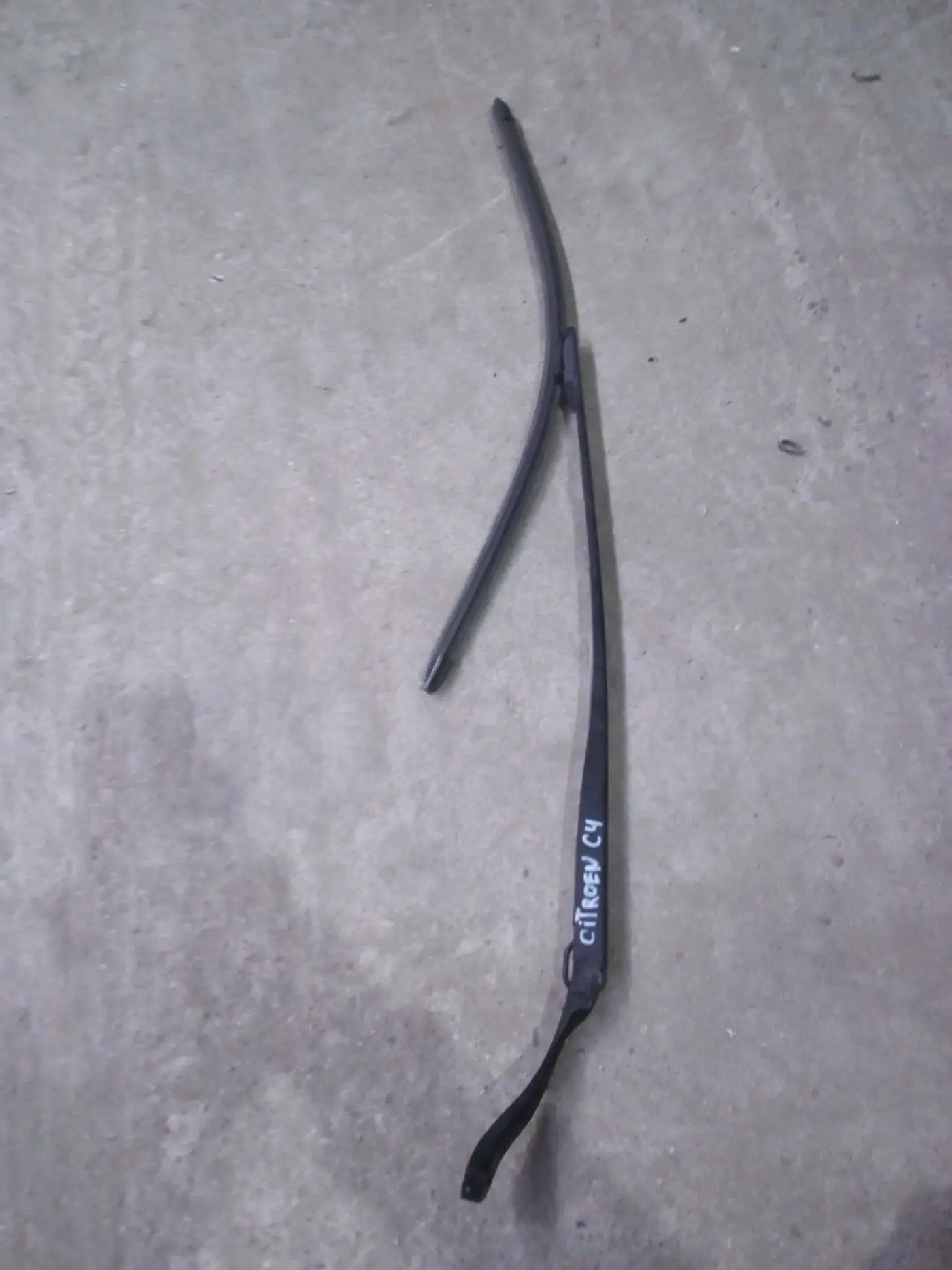 Щеткодержатель к Citroen C4 2009