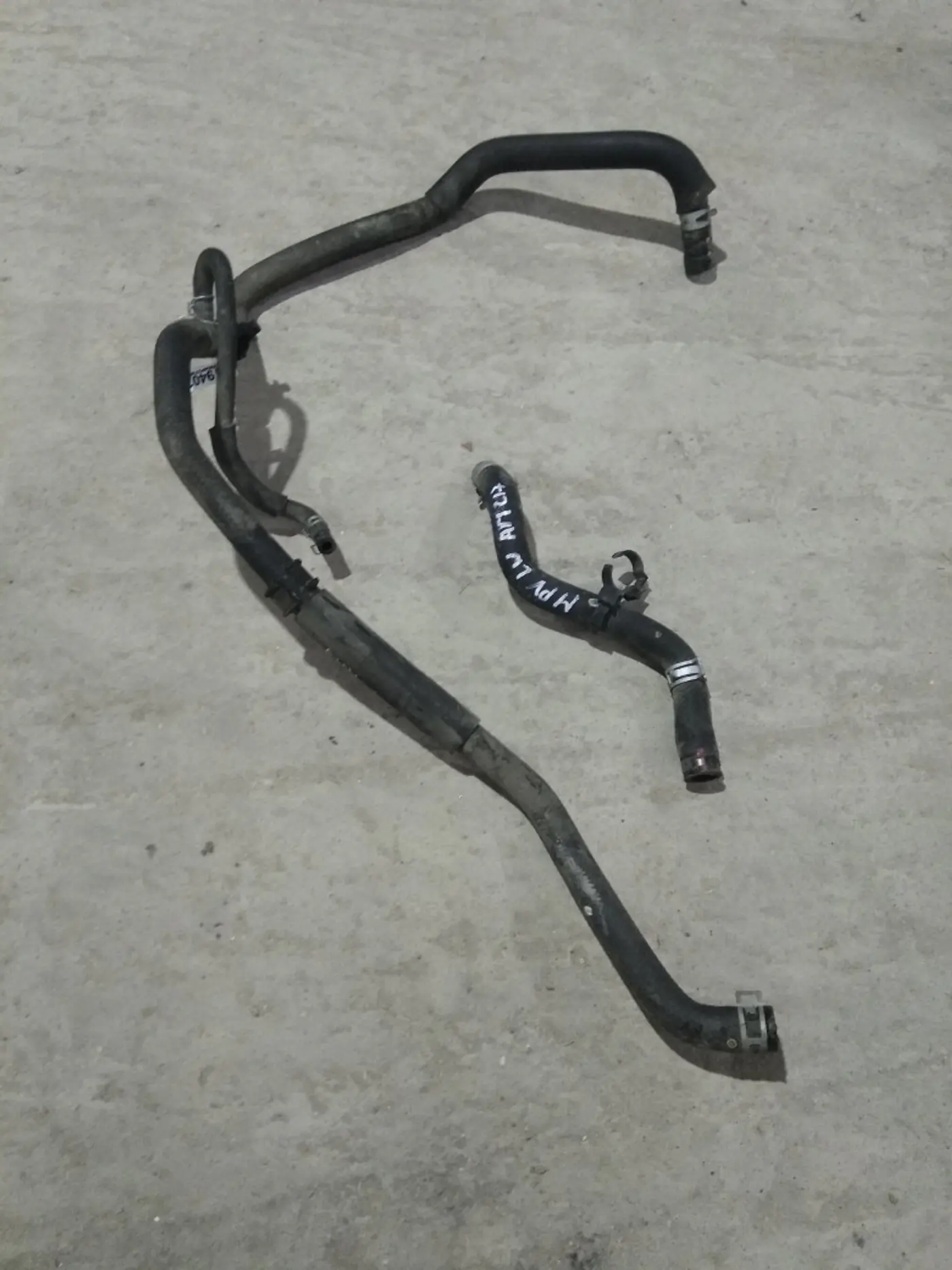 Патрубок к Mazda MPV 2002