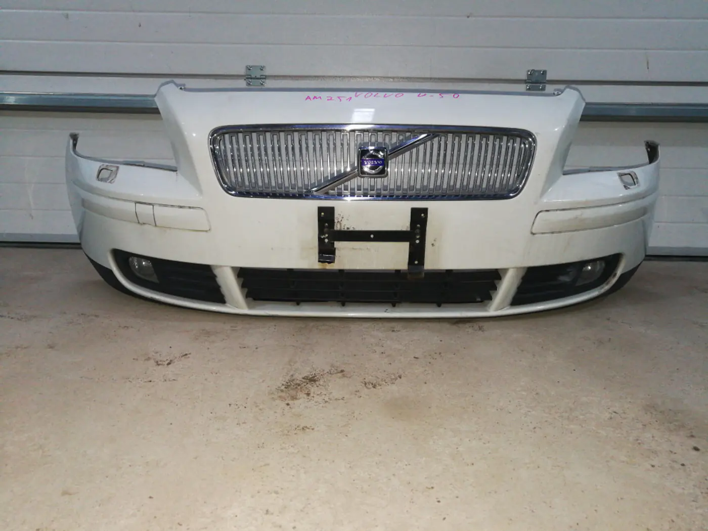 Бампер передний к Volvo V50 2007