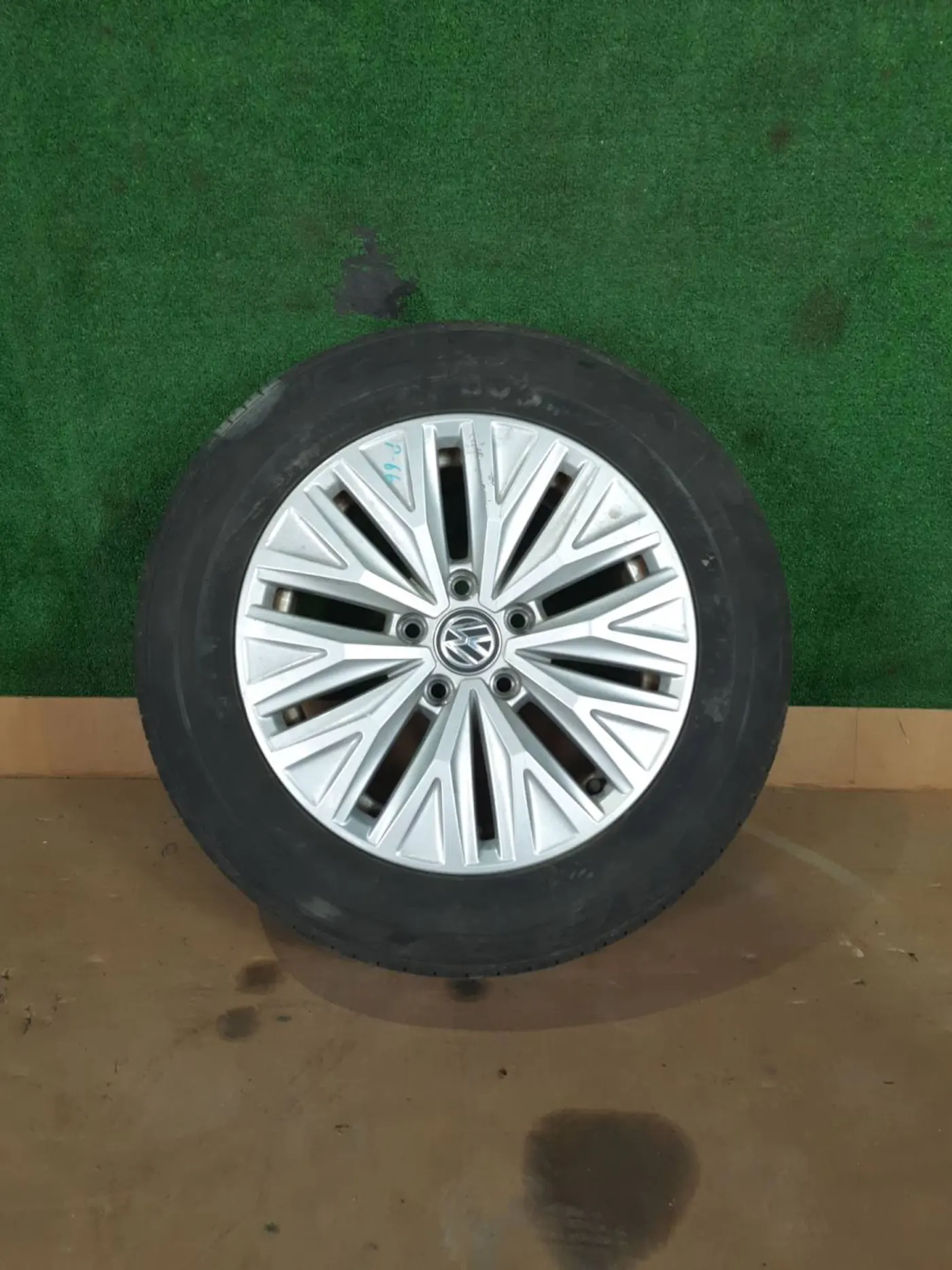 Диск литой к Volkswagen Jetta 2019