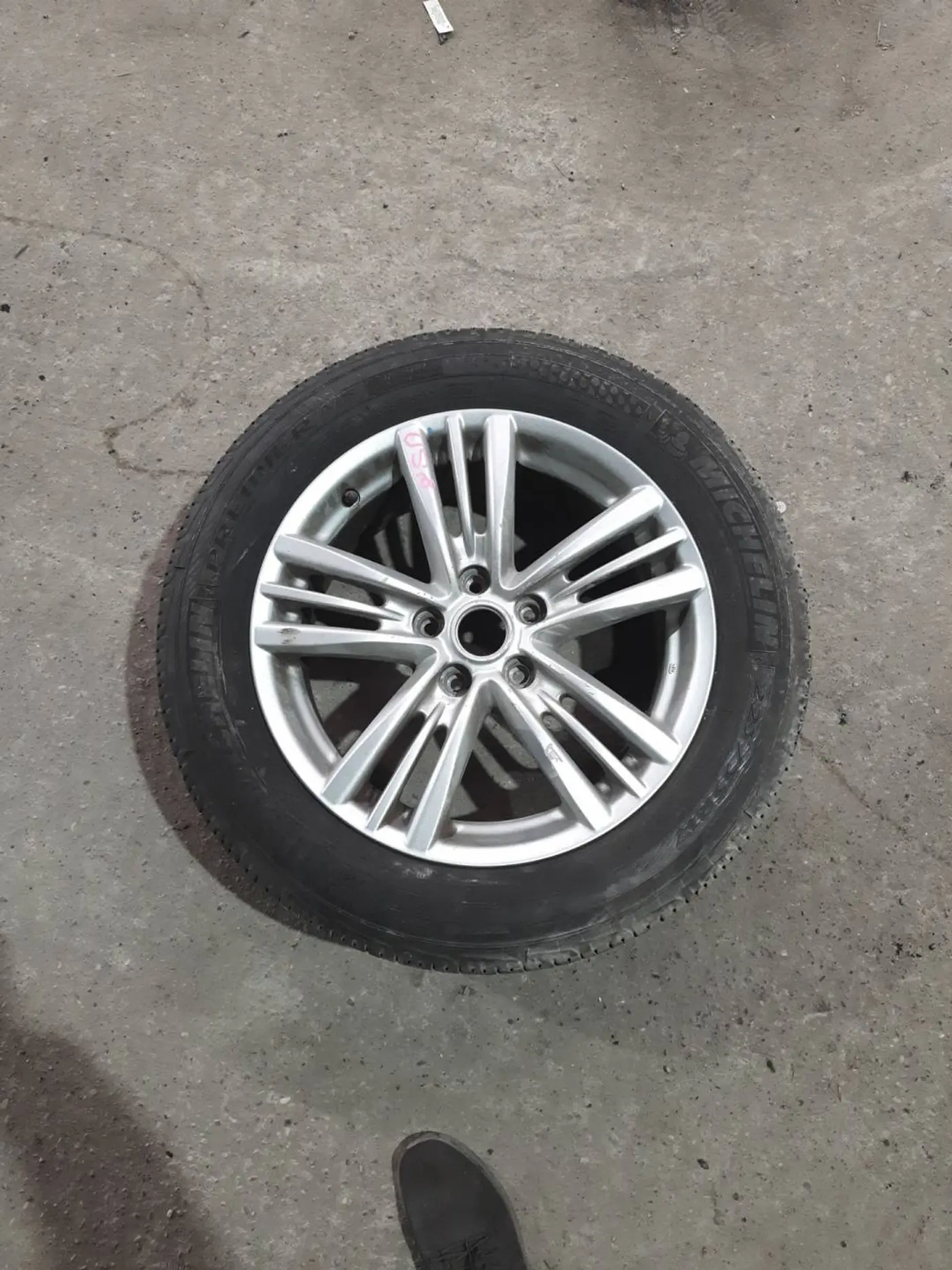 Диск литой к Infiniti G 2010