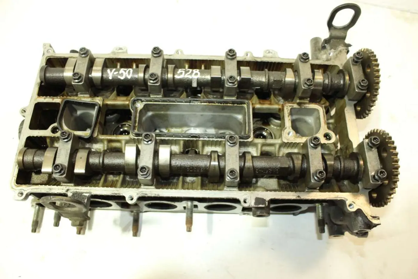 Головка блока цилиндров к Volvo V50 2005
