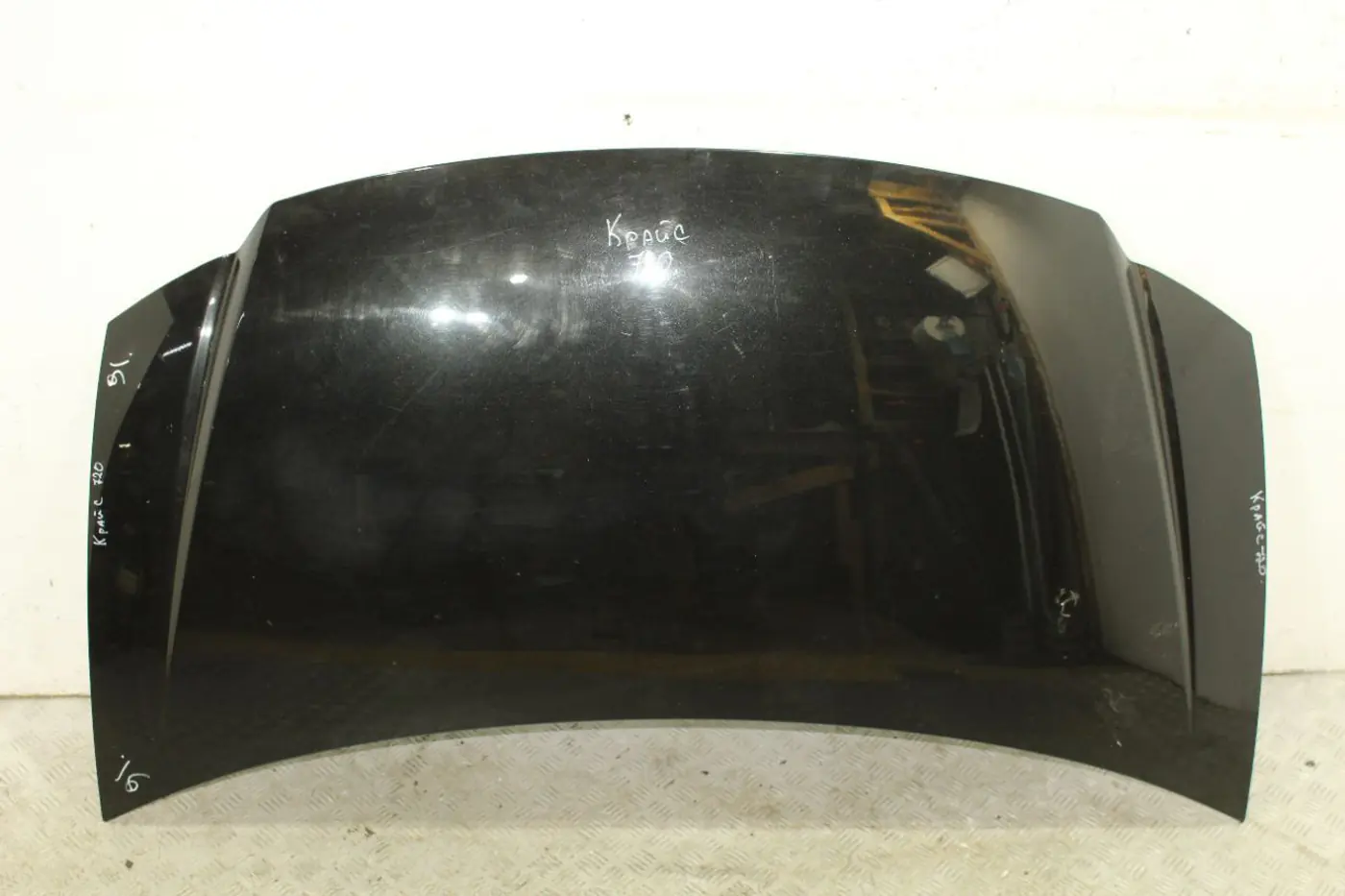 Капот к Chrysler Voyager 2006