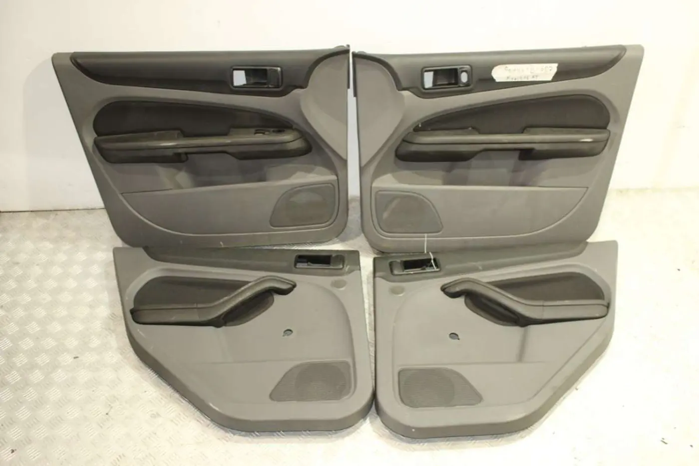 Дверная карта к Ford Focus 2010