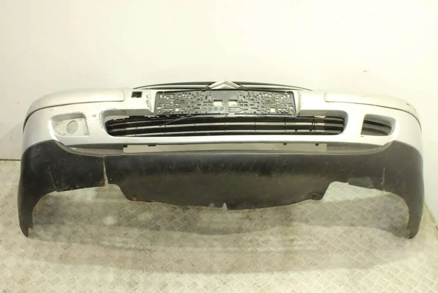 Бампер передний к Citroen C5 2003