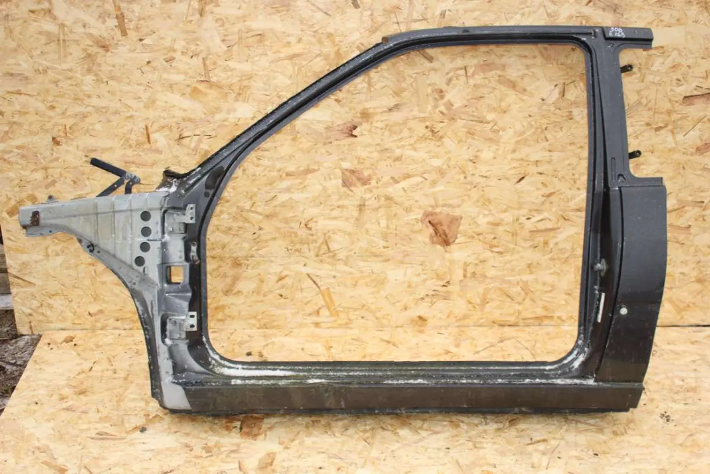 Четверть кузова к Peugeot 306 2000