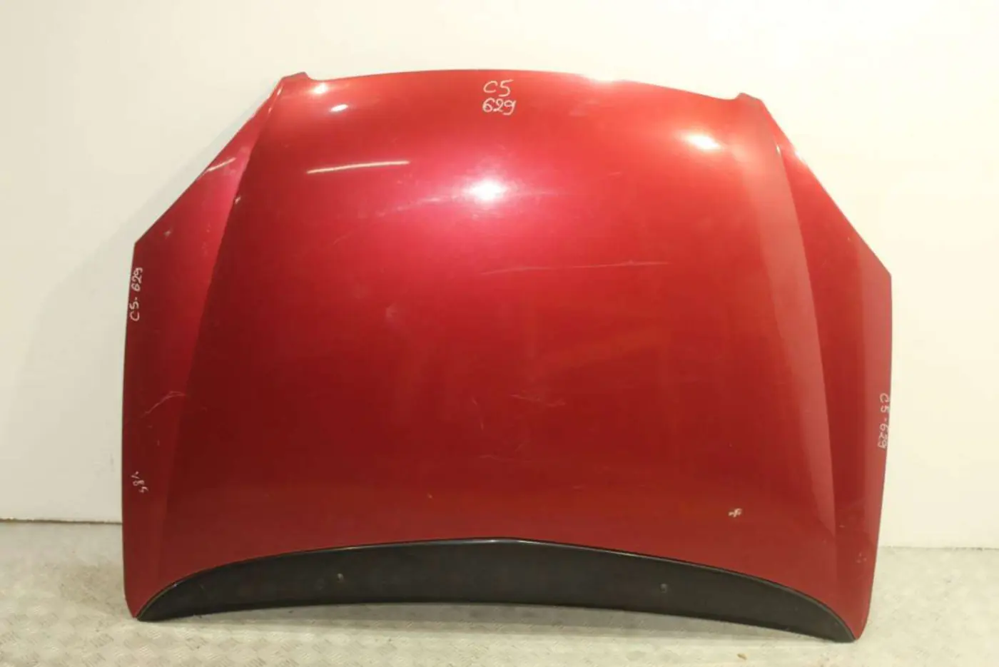 Капот к Citroen C5 2003
