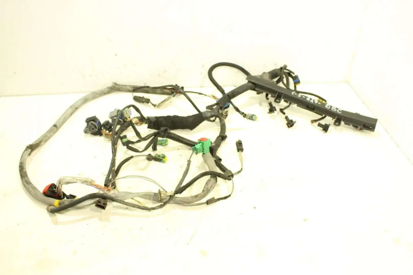 Проводка двигателя к Citroen C5 2003
