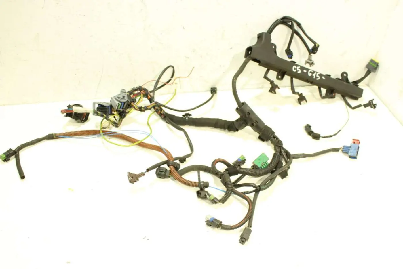 Проводка двигателя к Citroen C5 2006