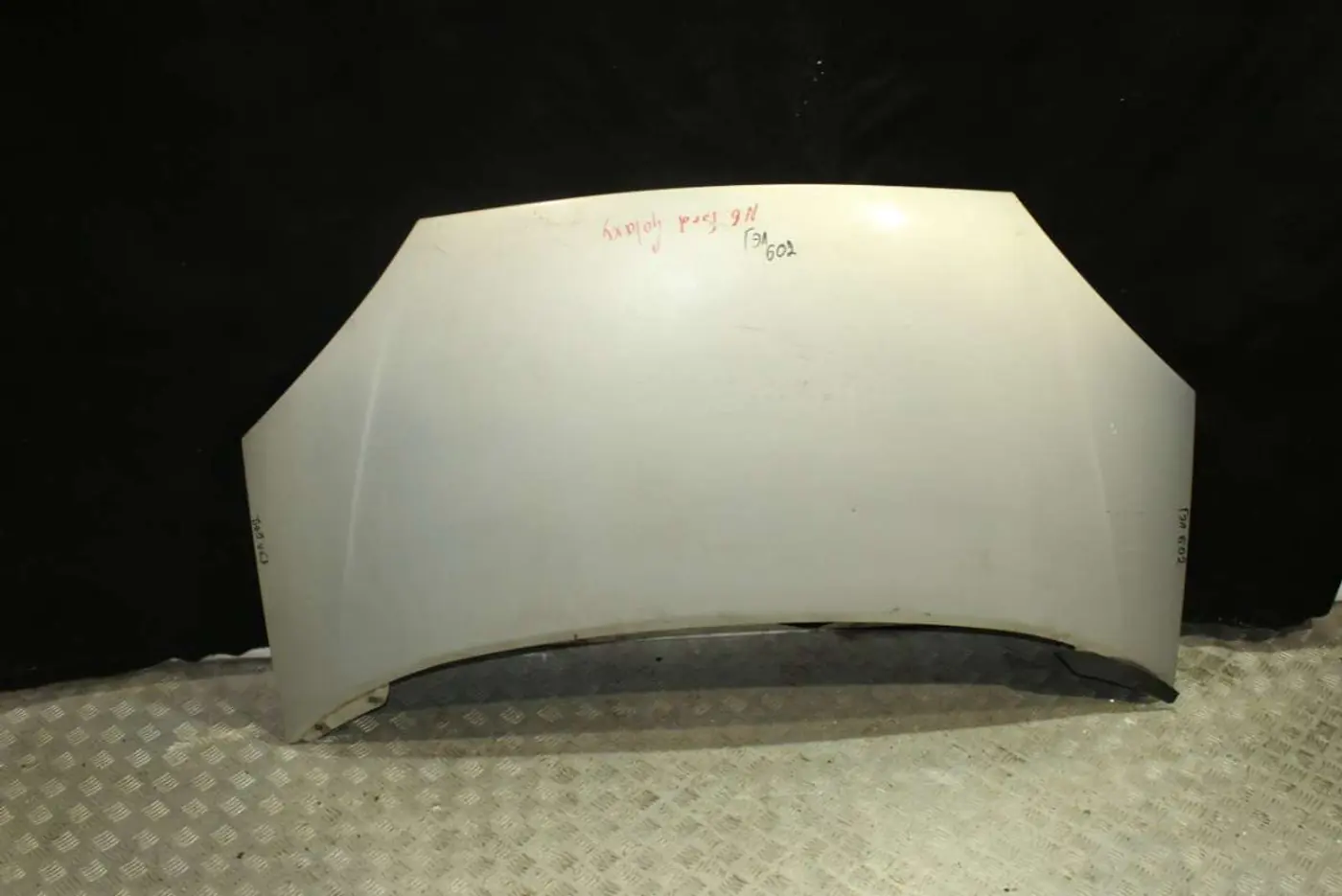 Капот к Ford Galaxy 2002