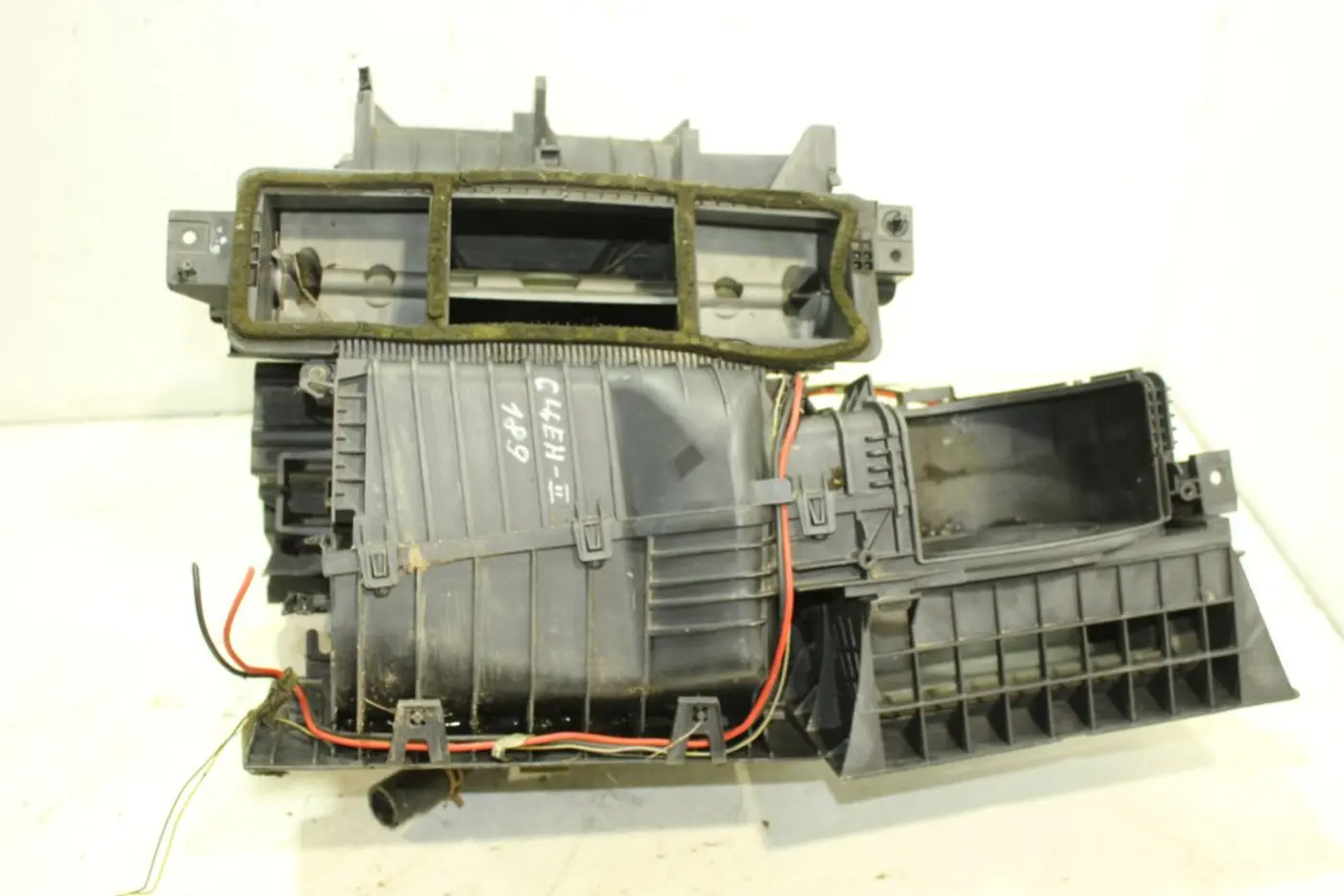 Корпус отопителя (печки) к Renault Scenic 2004