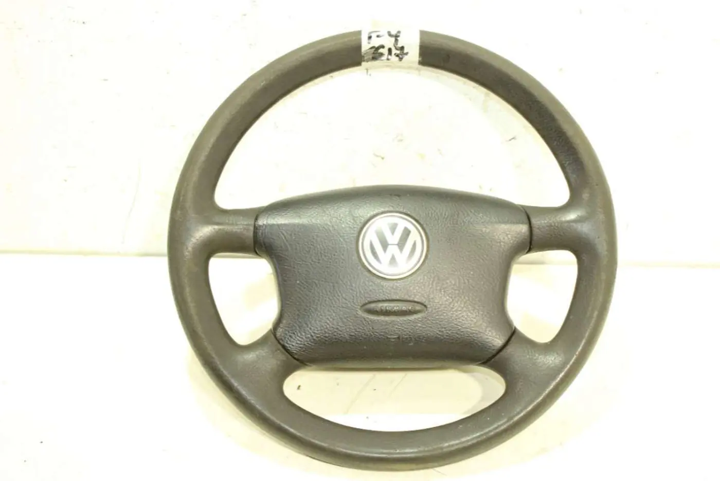 Руль к Volkswagen Golf 2004