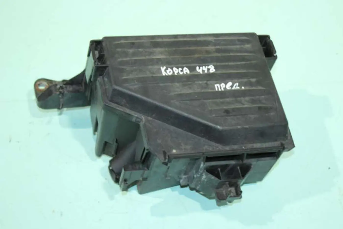 Короб предохранителей к Opel Corsa 2005