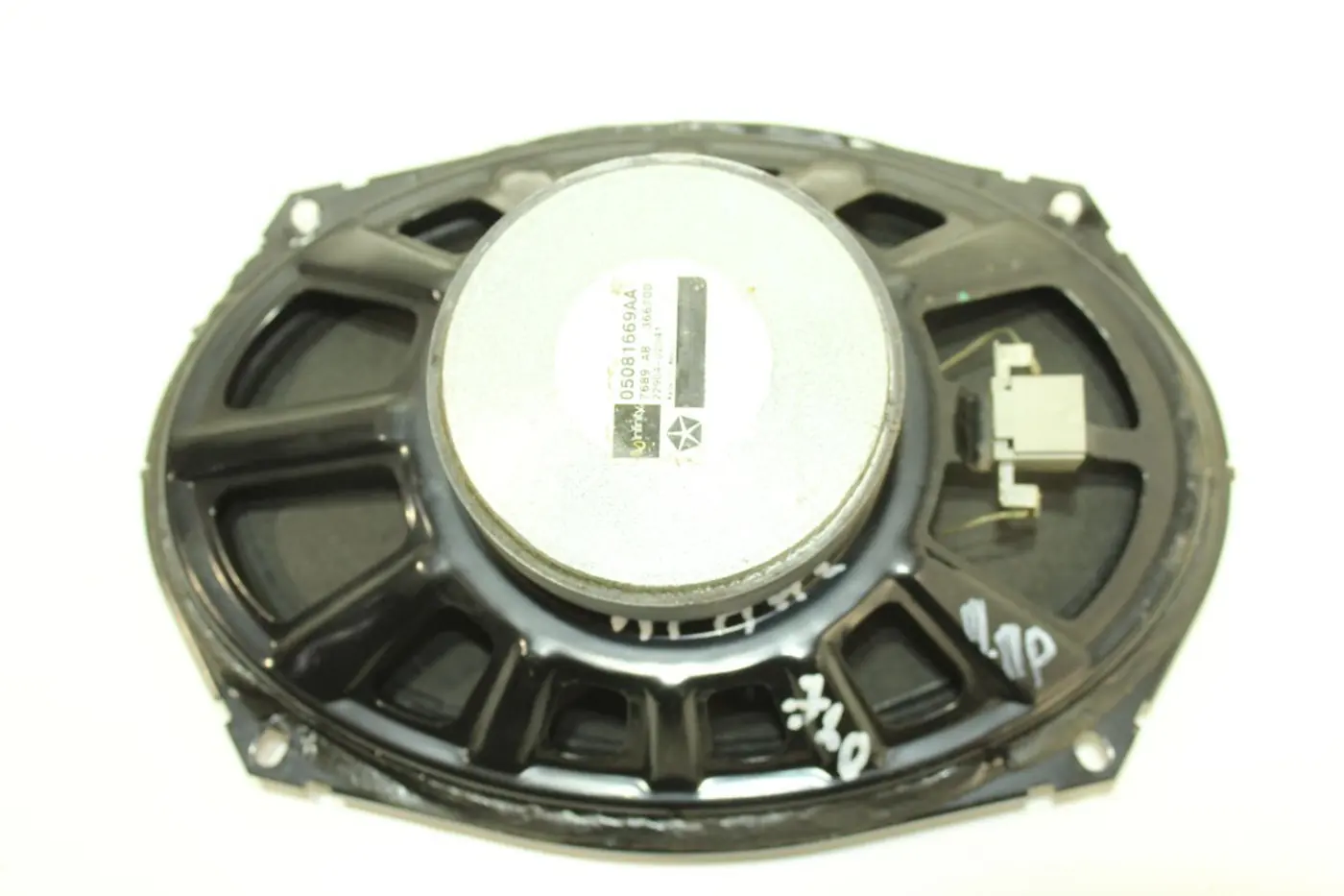 Динамик к Dodge Caravan 2006