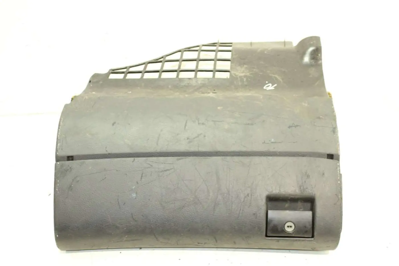 Бардачок к Audi A4 1998