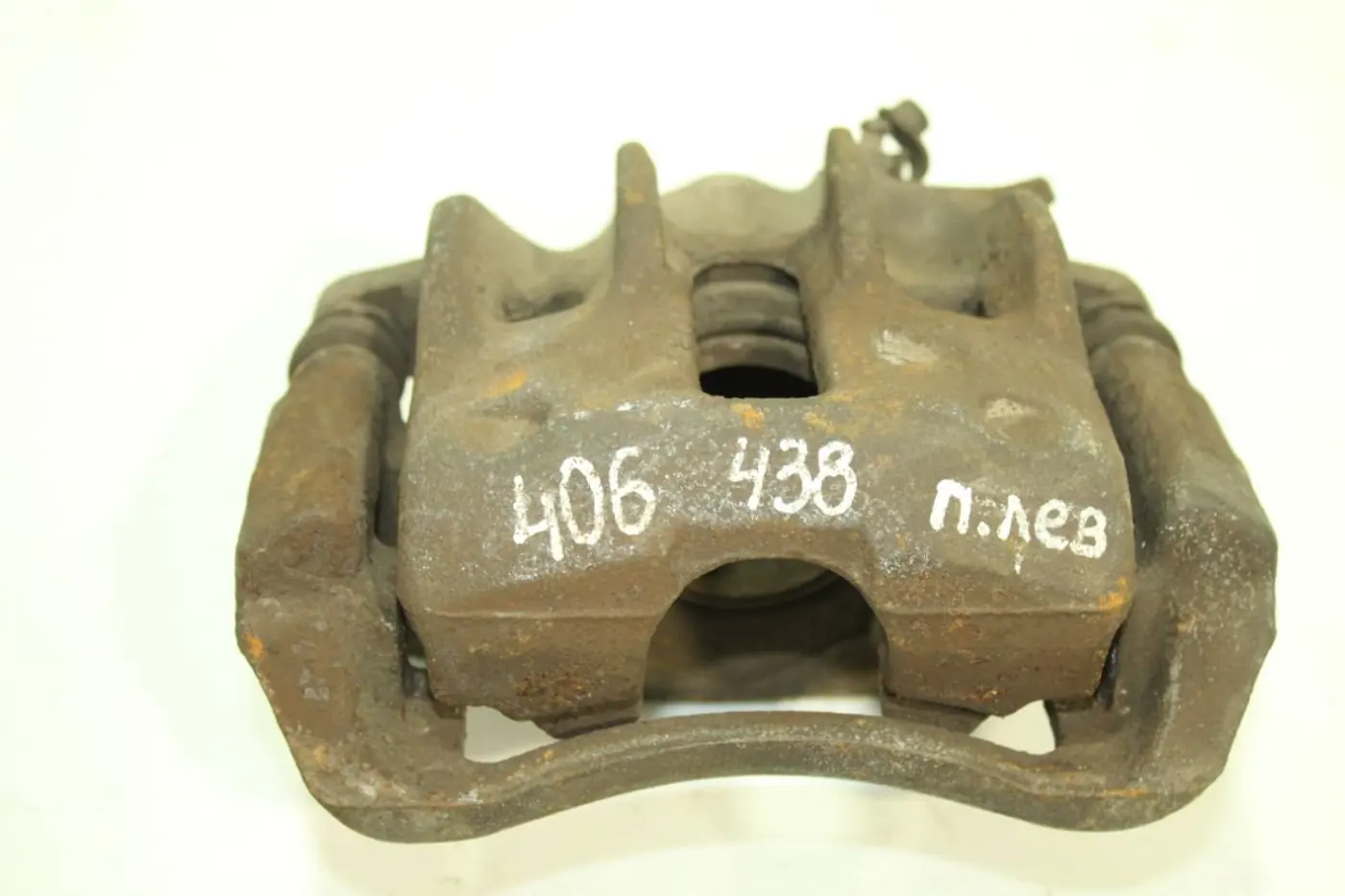 Суппорт передний левый к Peugeot 406 2002