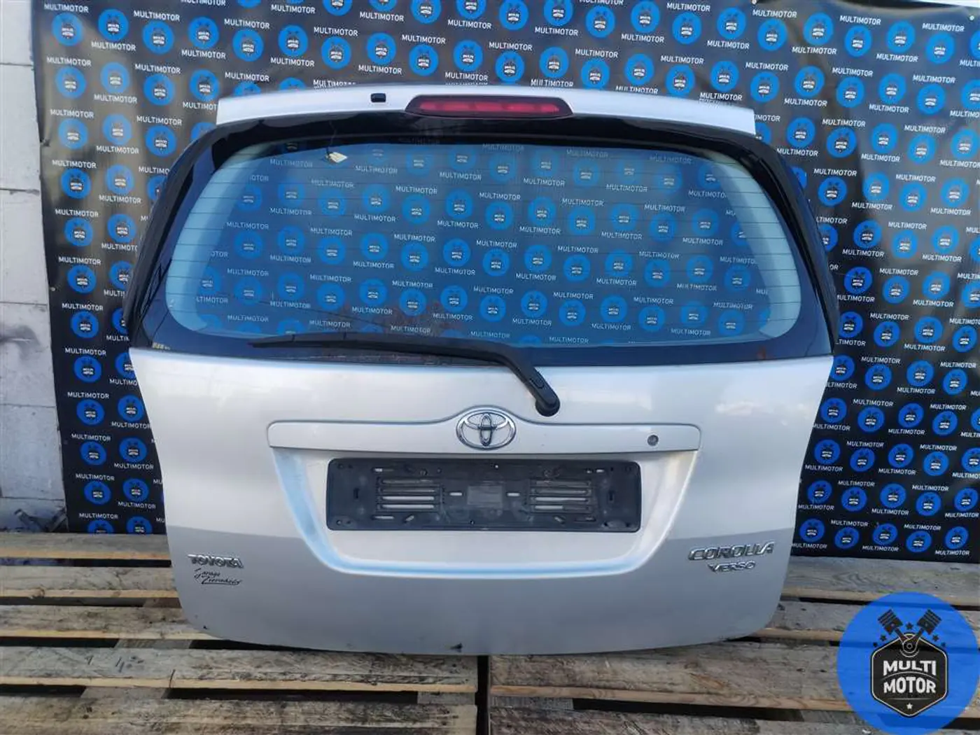 Стоп-сигнал к Toyota Corolla Verso 2002