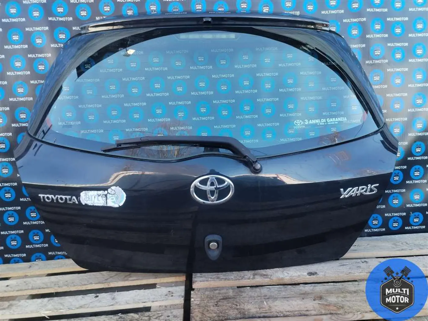 Щеткодержатель задний к Toyota Yaris 2008