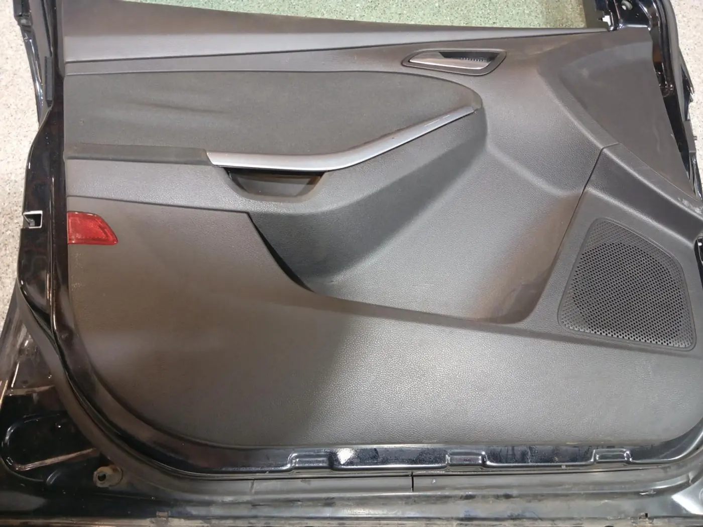 Обшивка салона к Ford Focus 2013