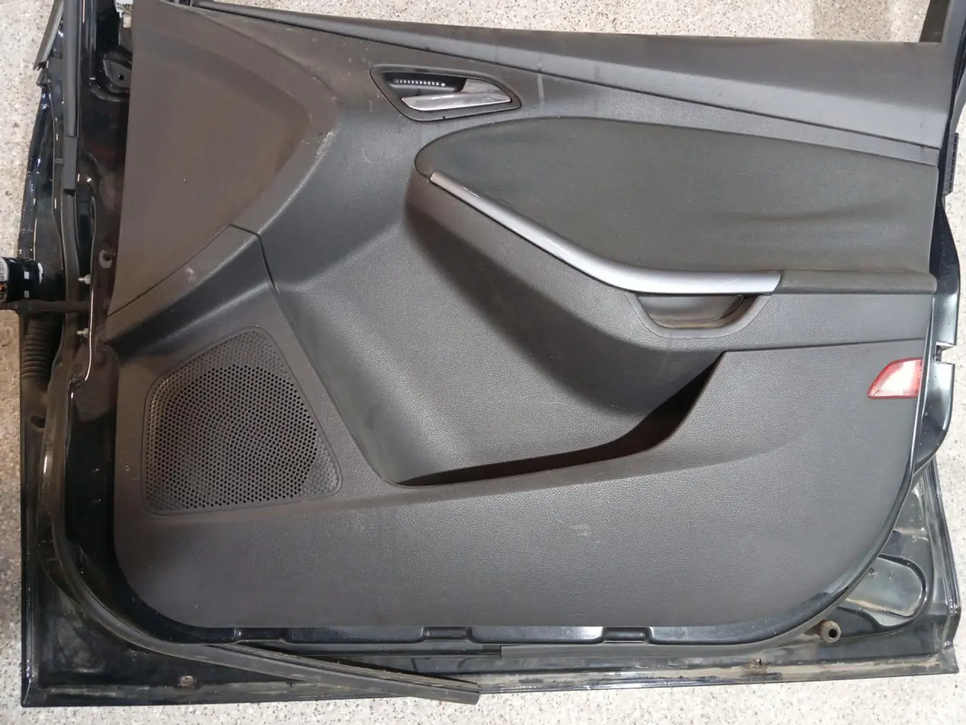 Обшивка салона к Ford Focus 2013