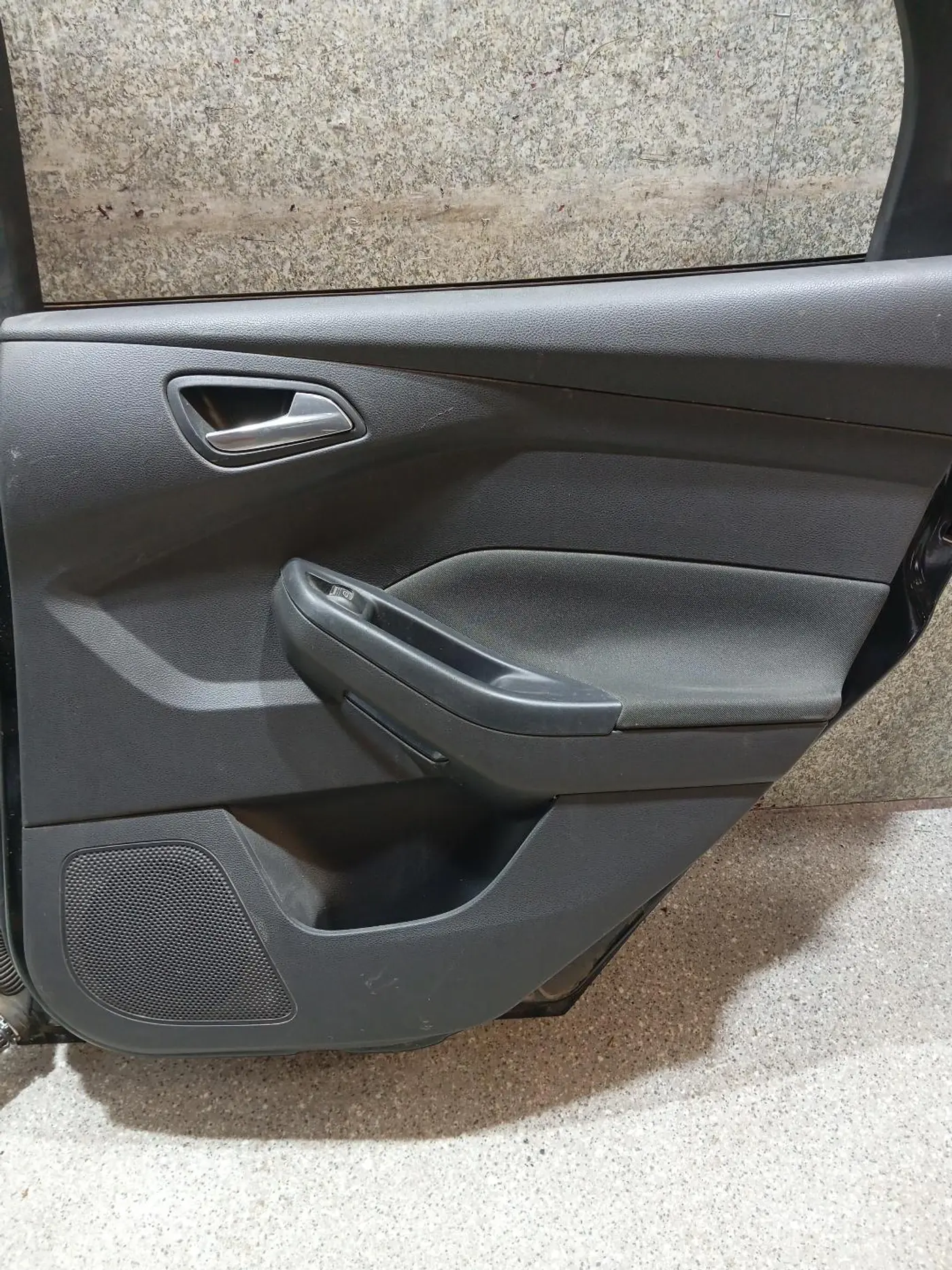 Обшивка салона к Ford Focus 2013