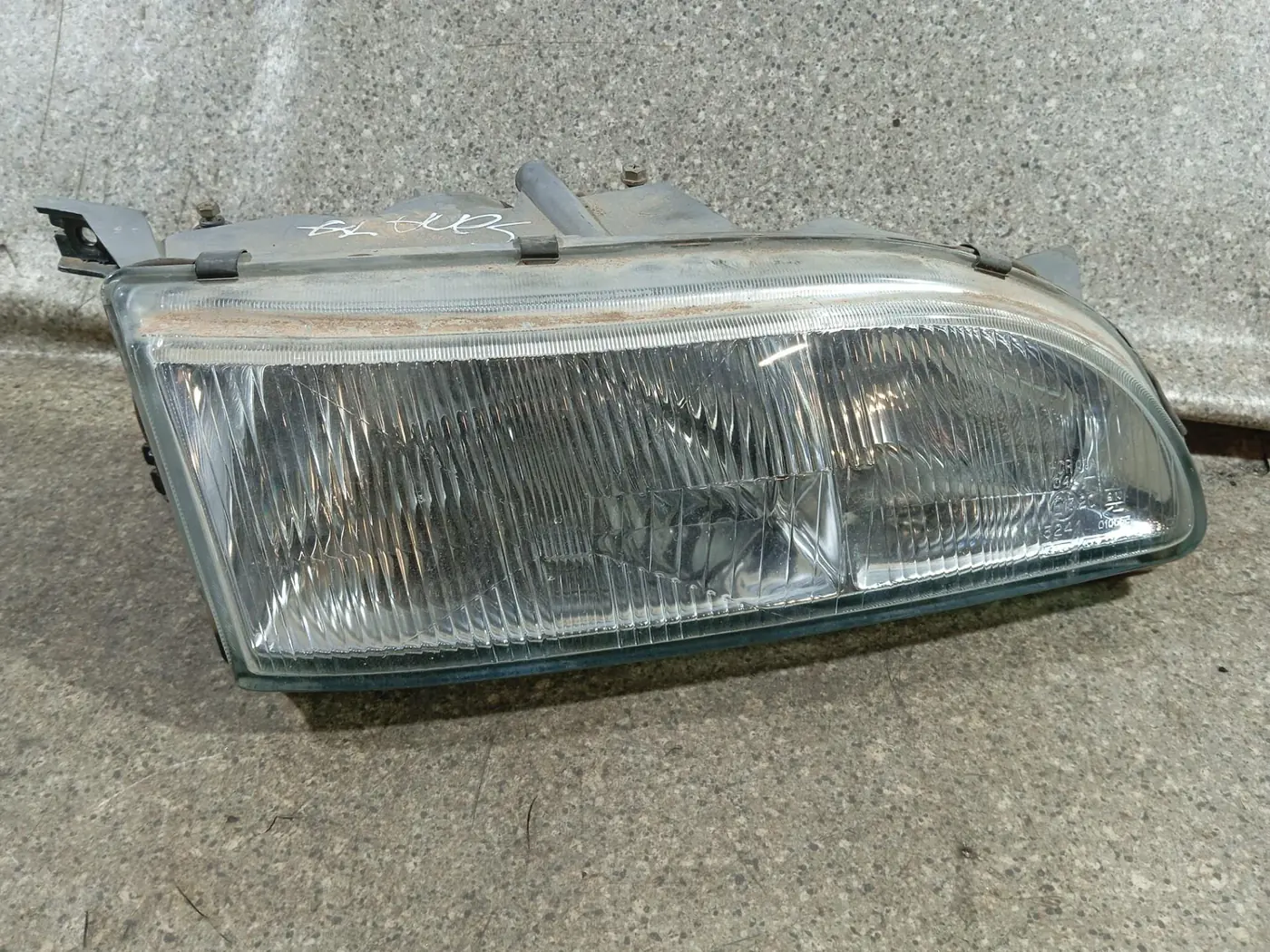 Фара правая к Hyundai Sonata 1995