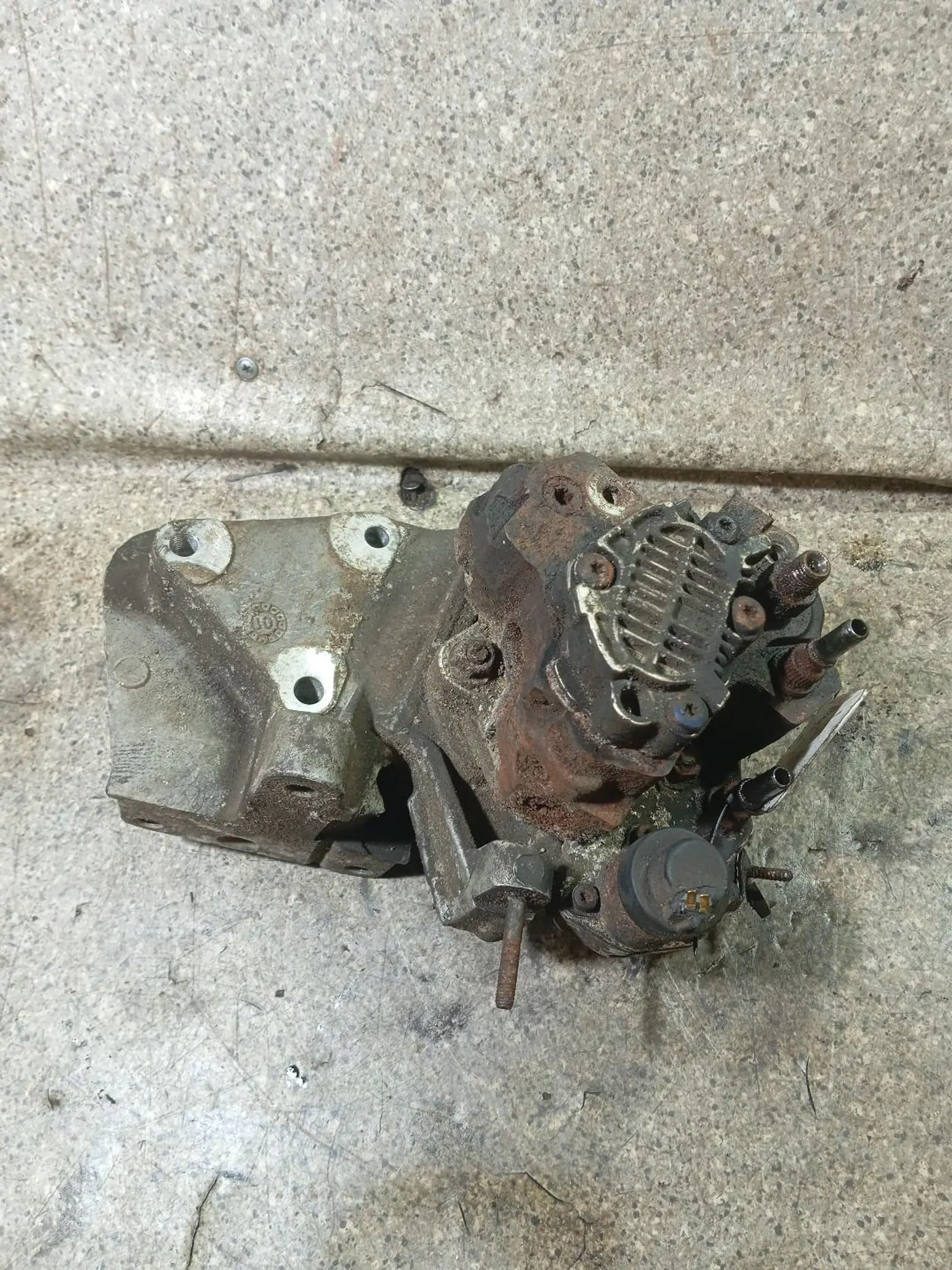 ТНВД к Renault Scenic 2008