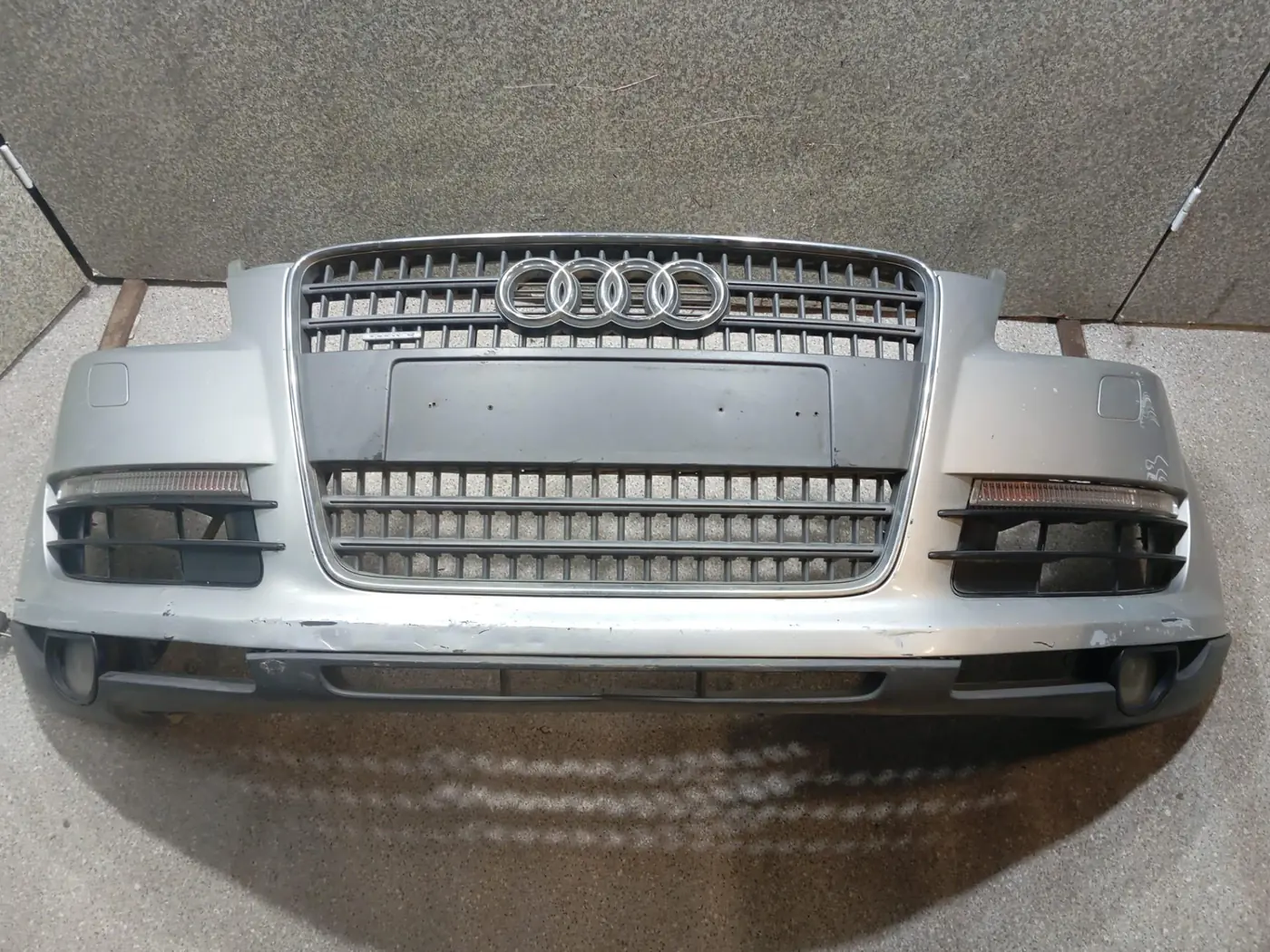Бампер передний к Audi Q7 2007