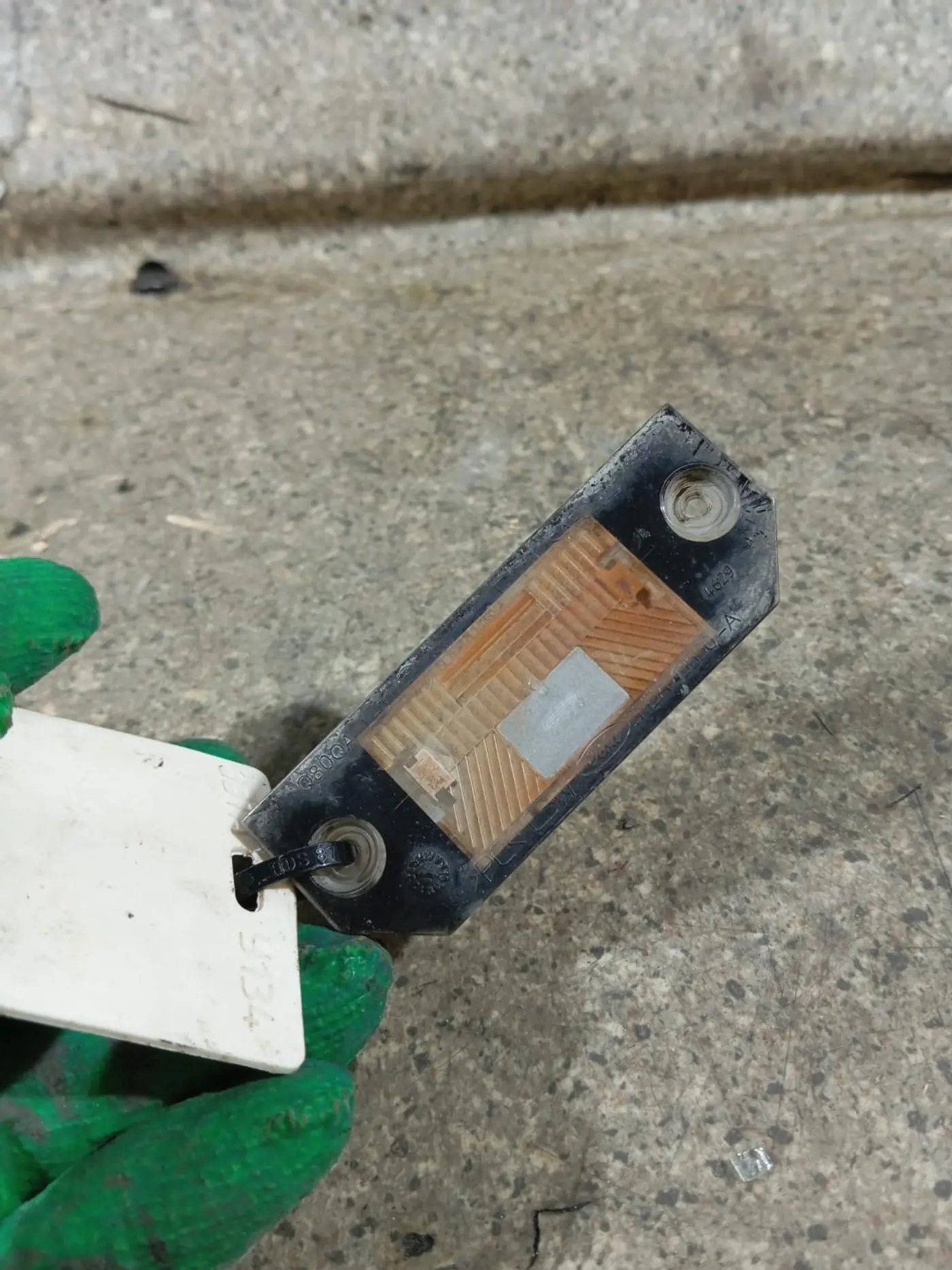 Подсветка номера к Ford Focus 2009