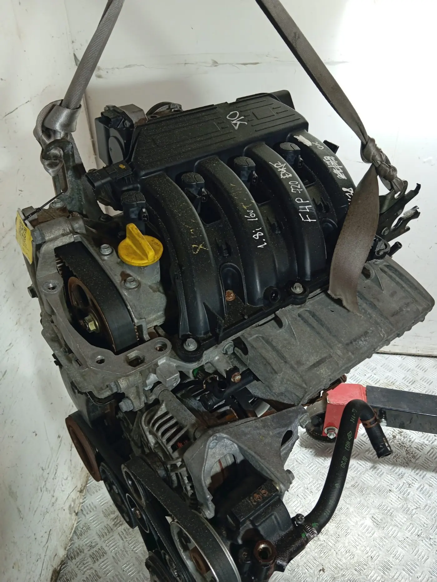 Двигатель к Renault Megane 2001