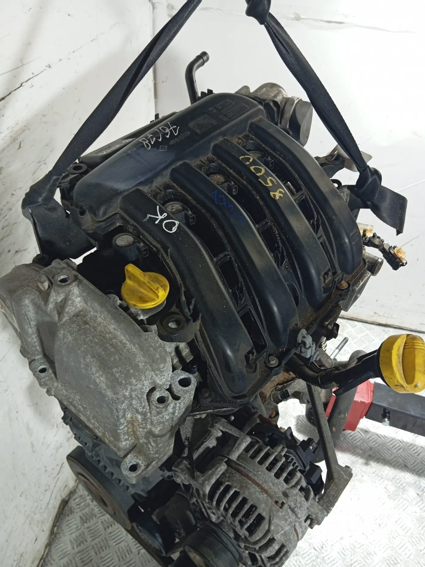 Двигатель к Renault Scenic 2011