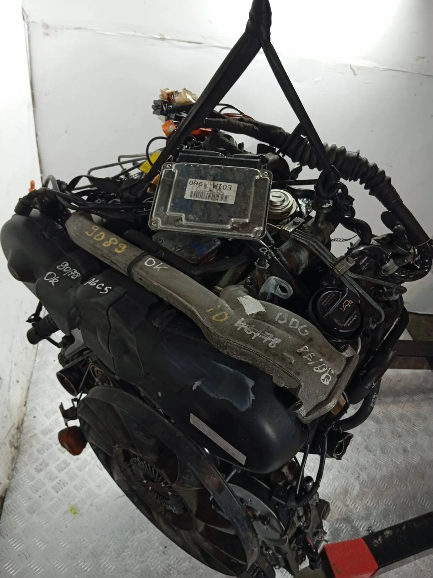Двигатель к Audi A4 2003