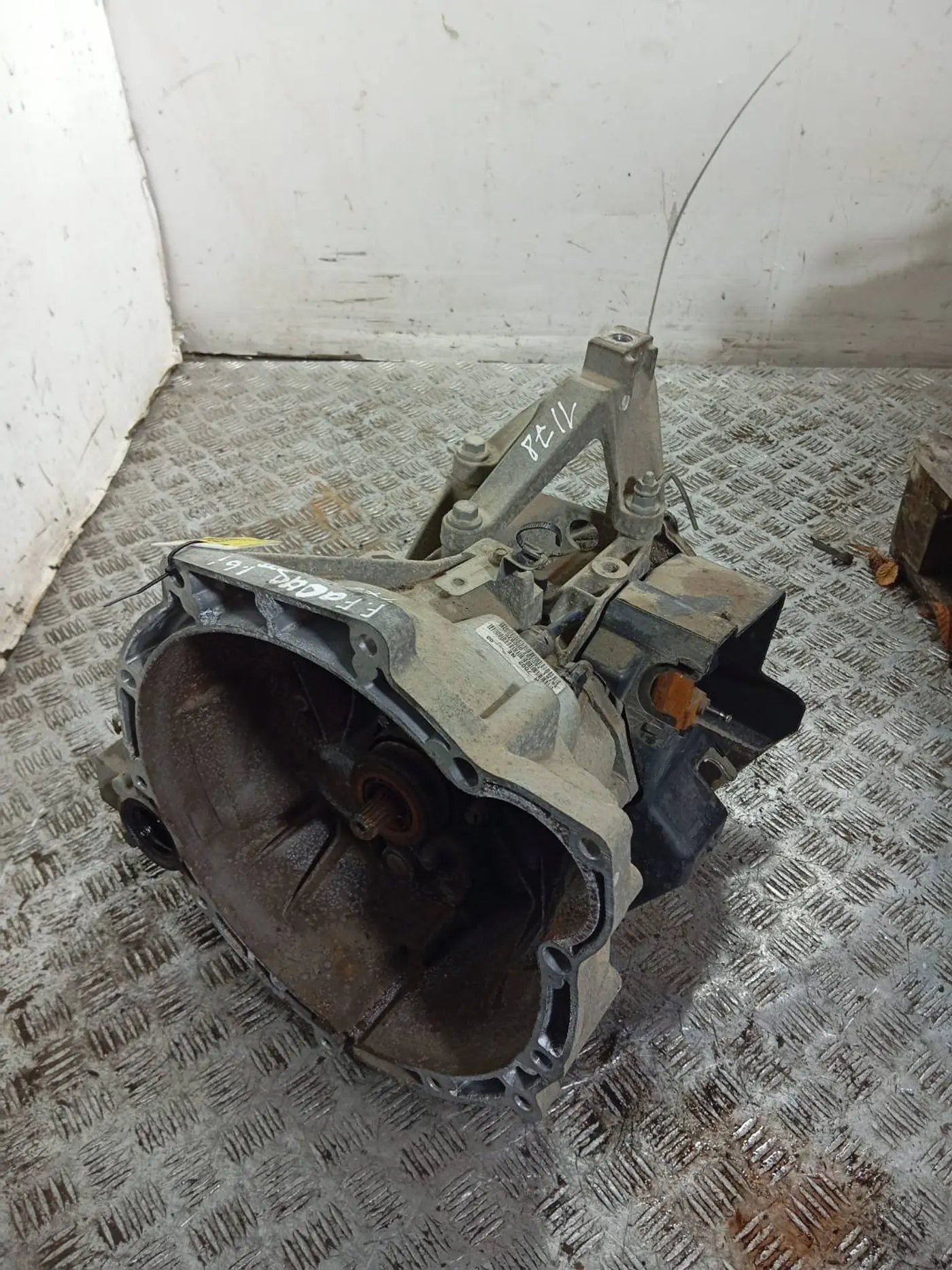КПП механическая (МКПП) к Ford C-MAX 2009
