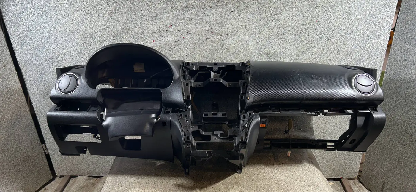 Панель передняя салона (торпедо) к Mazda 6 2009