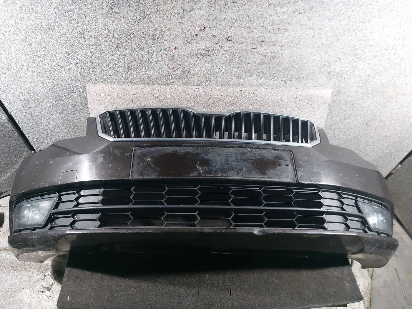 Бампер передний к Skoda Superb 2014